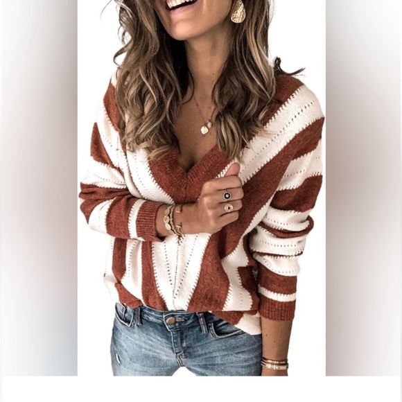 Asvivid Sweaters - Asvivid NWOT Womens Striped Long Sleeve V-Neck Sweater